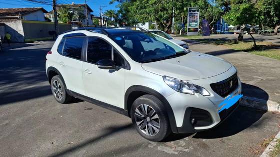 PEUGEOT 2008 1.6 16V FLEX GRIFFE 4P AUTOMÁTICO PEUGEOT 2008 1.6 16V FLEX GRIFFE 4P AUTOMÁTICO